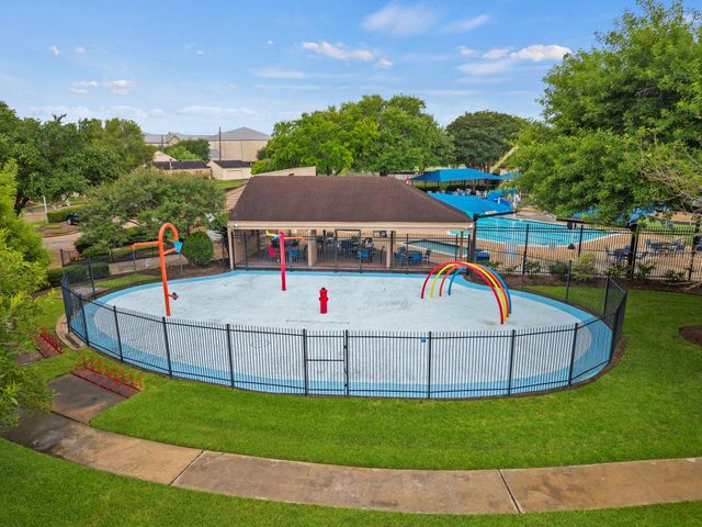15239 Corona Del Mar Drive, Houston, TX 77083