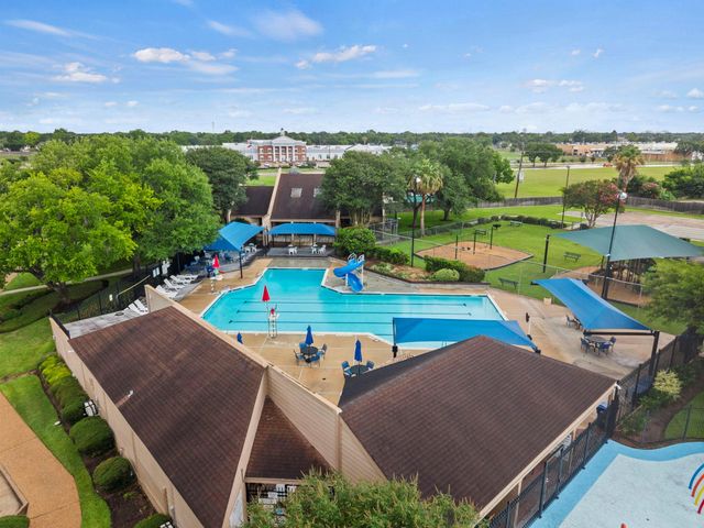 15239 Corona Del Mar Drive, Houston, TX 77083