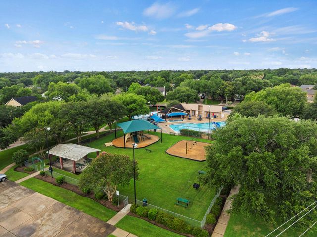 15239 Corona Del Mar Drive, Houston, TX 77083