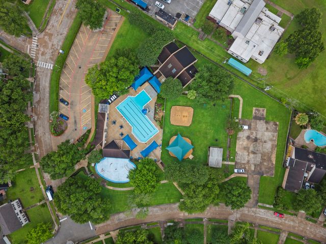 15239 Corona Del Mar Drive, Houston, TX 77083