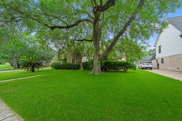 15239 Corona Del Mar Drive, Houston, TX 77083