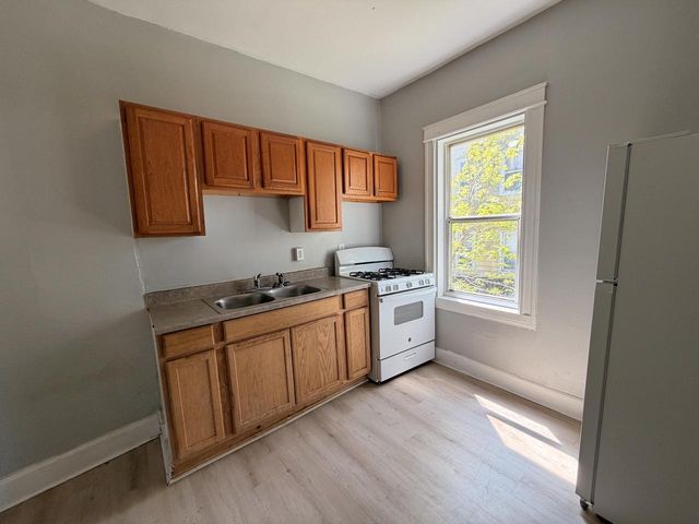 1533 Winslow STREET, Racine, WI 53404