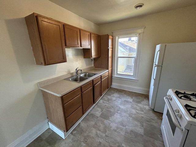 1533 Winslow STREET, Racine, WI 53404