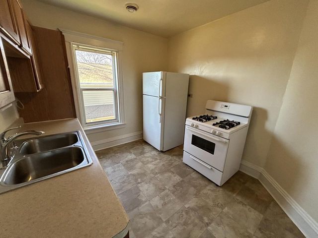 1533 Winslow STREET, Racine, WI 53404