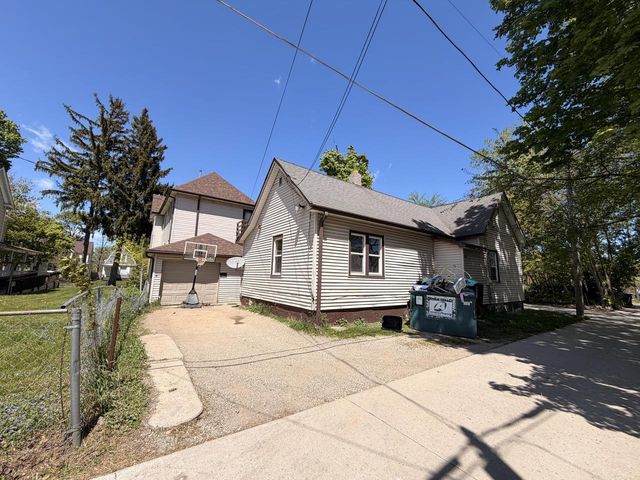 1533 Winslow STREET, Racine, WI 53404