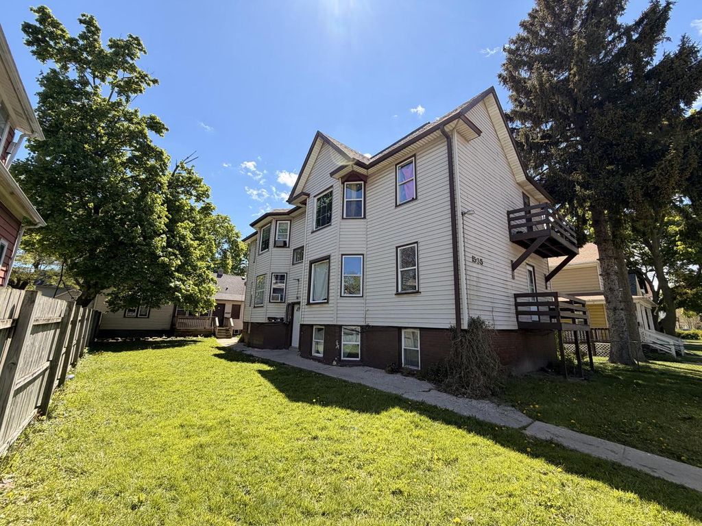 1533 Winslow STREET, Racine, WI 53404