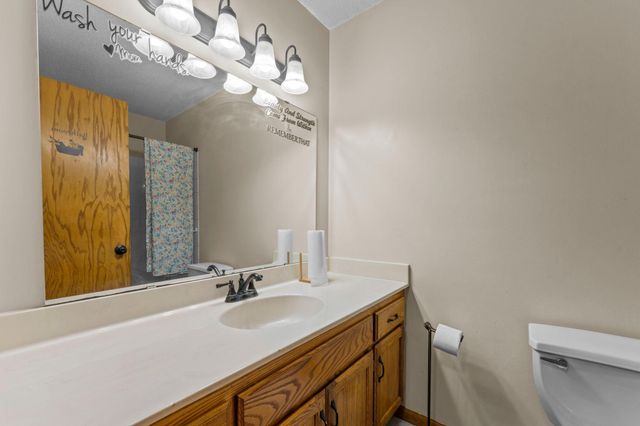 2641 Oak Ridge Drive, Monticello, MN 55362