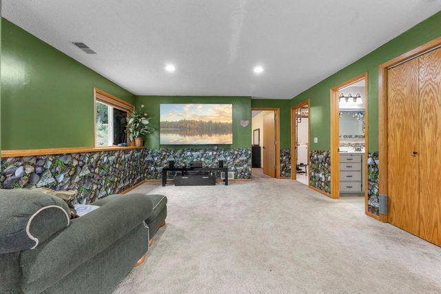 2641 Oak Ridge Drive, Monticello, MN 55362