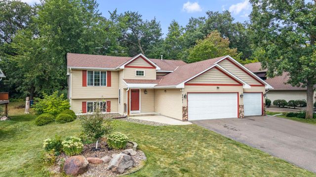 2641 Oak Ridge Drive, Monticello, MN 55362