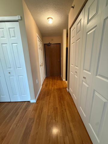 6500 Woodlake Drive 707, Richfield, MN 55423