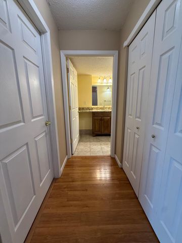 6500 Woodlake Drive 707, Richfield, MN 55423