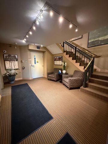 6500 Woodlake Drive 707, Richfield, MN 55423