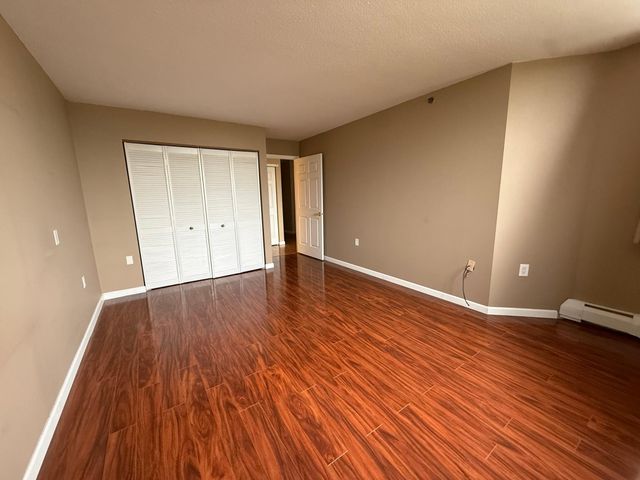 6500 Woodlake Drive 707, Richfield, MN 55423