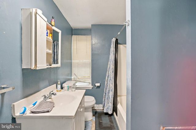 47 49 S BROAD ST, Woodbury, NJ 08096