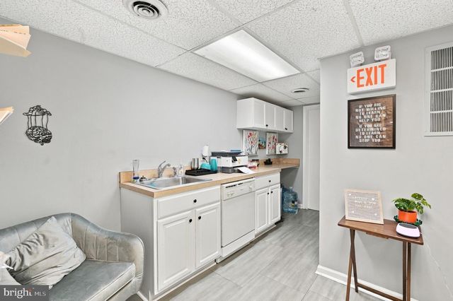 47 49 S BROAD ST, Woodbury, NJ 08096