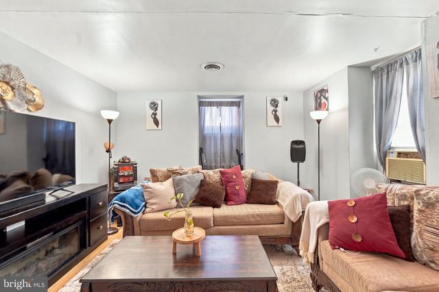 47 49 S BROAD ST, Woodbury, NJ 08096