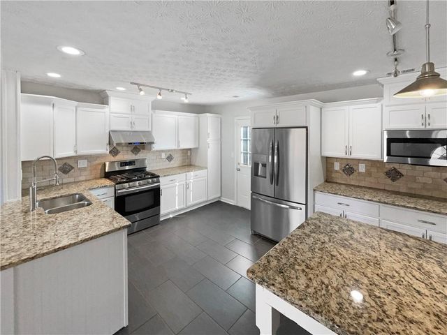 72 Ann SE Circle, Cartersville, GA 30121