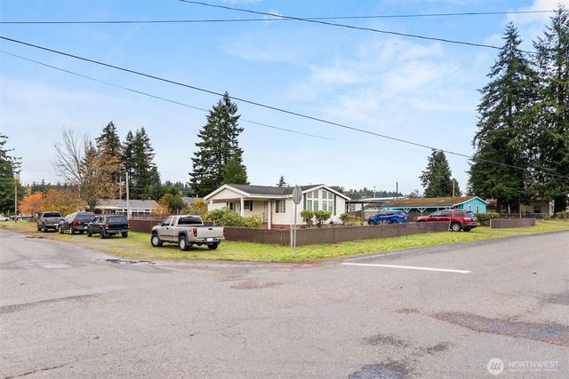 1622 W Young Street, Elma, WA 98541