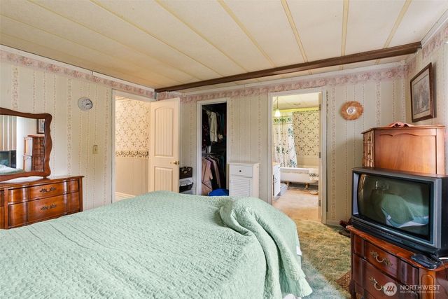 1622 W Young Street, Elma, WA 98541