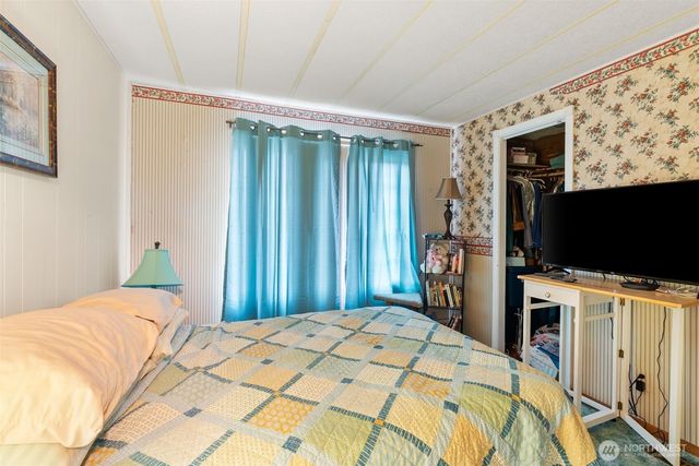 1622 W Young Street, Elma, WA 98541