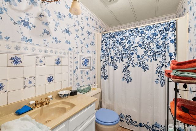 1622 W Young Street, Elma, WA 98541