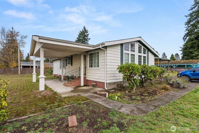 1622 W Young Street, Elma, WA 98541