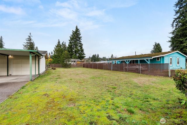1622 W Young Street, Elma, WA 98541