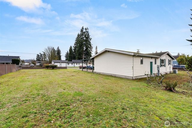 1622 W Young Street, Elma, WA 98541