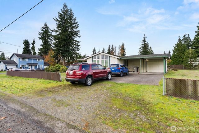 1622 W Young Street, Elma, WA 98541