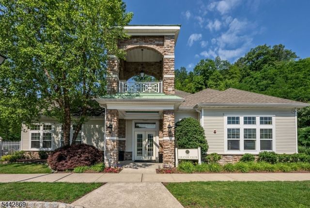 6303 Brookhaven Ct 303, Riverdale Boro, NJ 07457