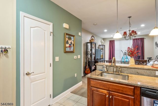 6303 Brookhaven Ct 303, Riverdale Boro, NJ 07457