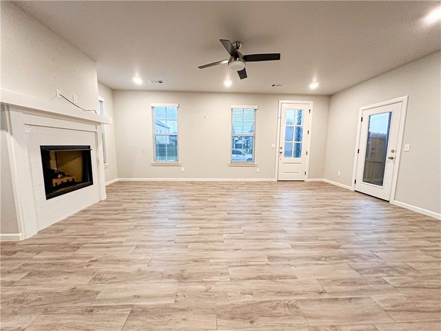 1733 W Whitney Lane, Rogers, AR 72758
