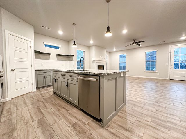 1733 W Whitney Lane, Rogers, AR 72758
