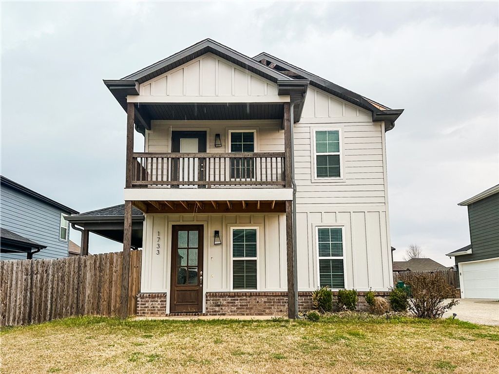 1733 W Whitney Lane, Rogers, AR 72758