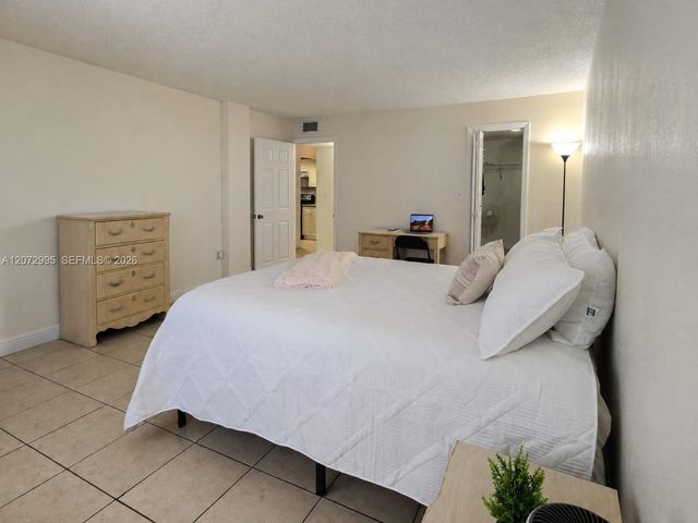 6980 NW 186th Street 3-117, Hialeah, FL 33015