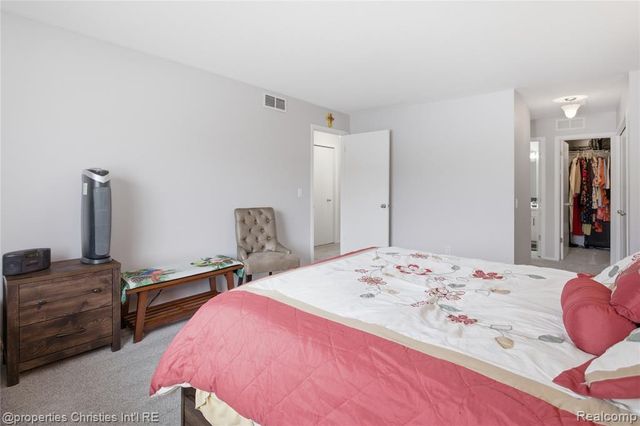 30414 Orchard Lake Road 13, Farmington Hills, MI 48334