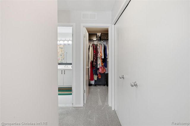 30414 Orchard Lake Road 13, Farmington Hills, MI 48334