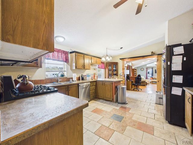 206 Lucille St, Avondale, CO 81022