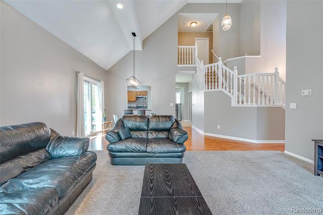 461 Alexander Drive, Commerce Twp, MI 48390