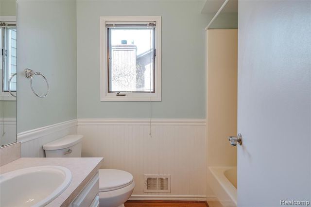 461 Alexander Drive, Commerce Twp, MI 48390
