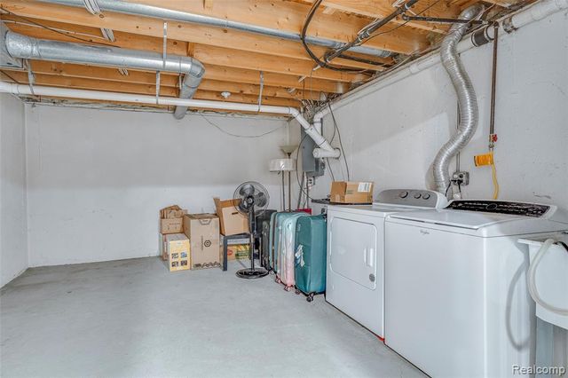 461 Alexander Drive, Commerce Twp, MI 48390