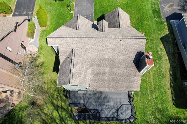 461 Alexander Drive, Commerce Twp, MI 48390