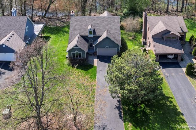 461 Alexander Drive, Commerce Twp, MI 48390