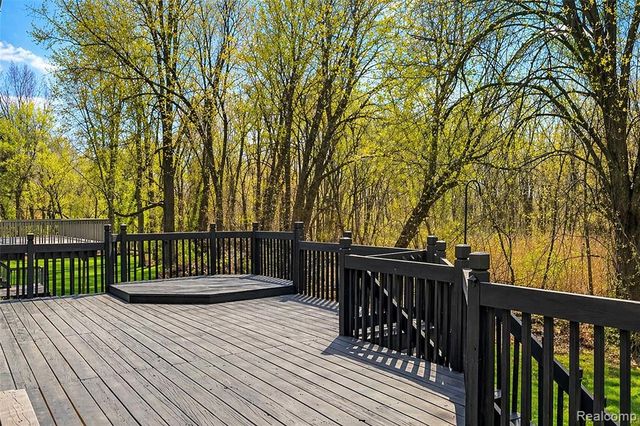 461 Alexander Drive, Commerce Twp, MI 48390