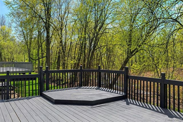 461 Alexander Drive, Commerce Twp, MI 48390