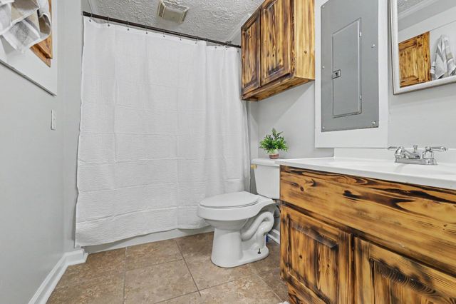 551 Dog Bluff Rd., Galivants Ferry, SC 29544