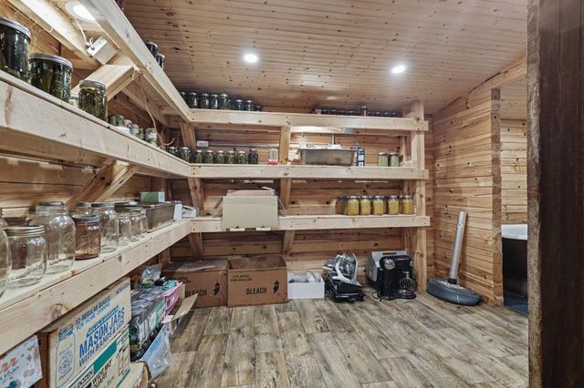 551 Dog Bluff Rd., Galivants Ferry, SC 29544
