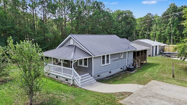 551 Dog Bluff Rd., Galivants Ferry, SC 29544