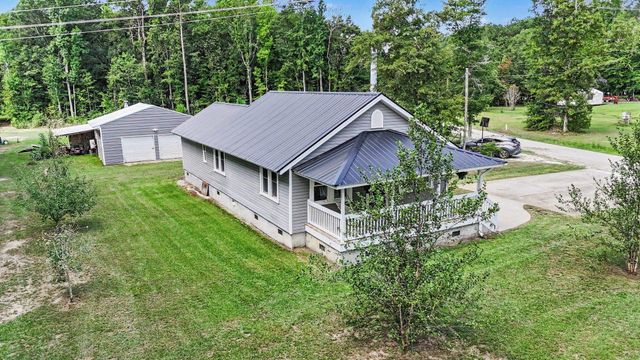 551 Dog Bluff Rd., Galivants Ferry, SC 29544