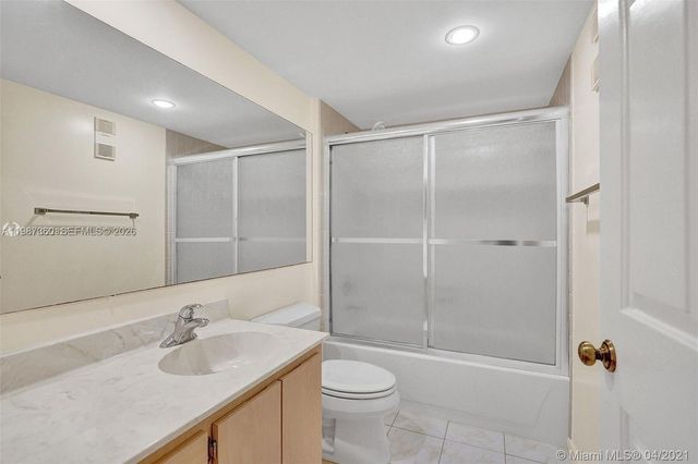 1715 Whitehall Drive 202, Davie, FL 33324